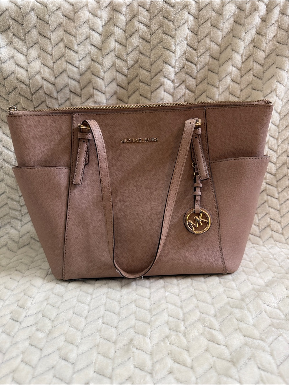 Michael Kors Jet Set Travel Medium Top-Zip Tote Bag Blush / Tan / Light Mauve